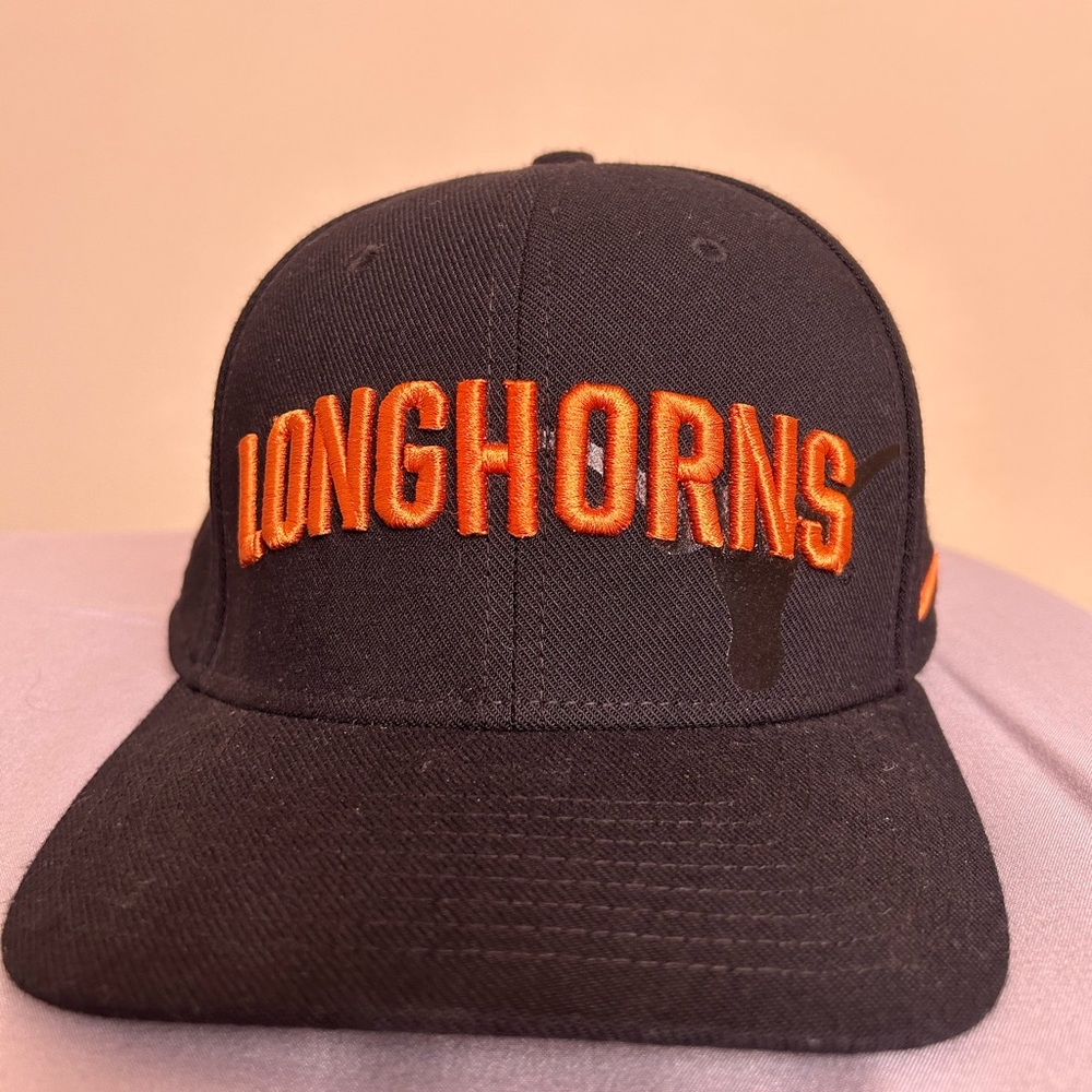 Texas Longhorns fitted cap